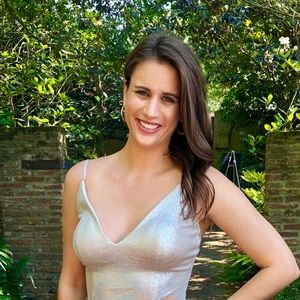 Meet your Posher, Laura